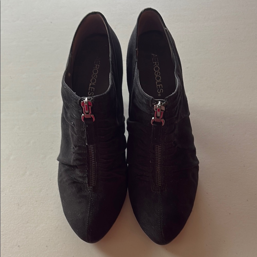 Aerosoles Women's Black Zipper Shoes